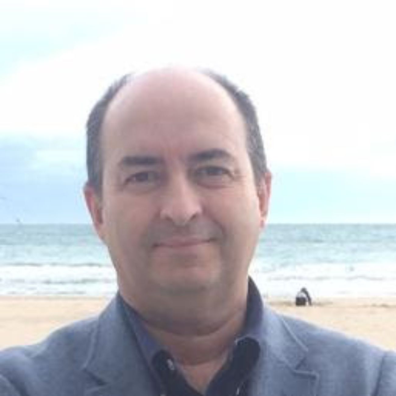 Profile picture for user Dr. Lamberto Landete Pascual